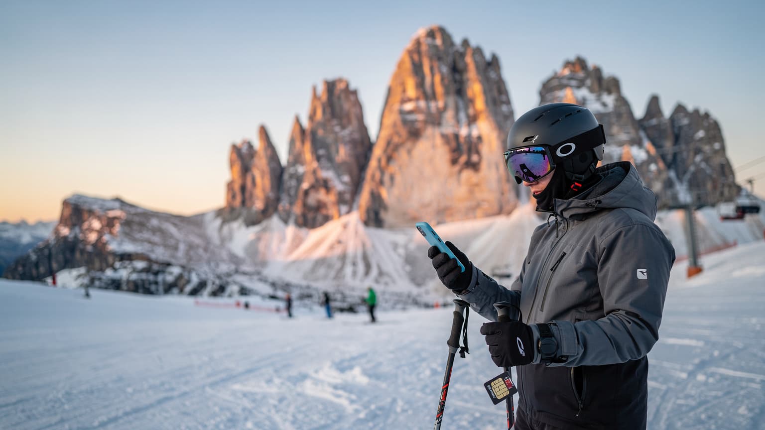Skidresa i Dolomiterna 2026: Den Enda Guiden till eSIM du Behöver