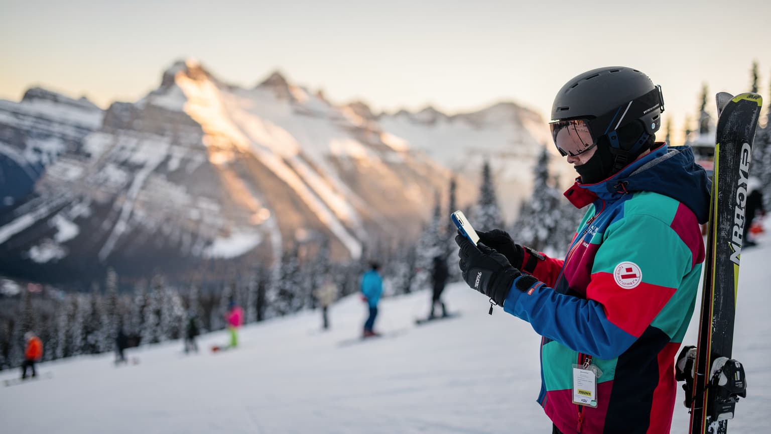 Ski au Canada 2026 : Le guide ultime de l'eSIM pour Banff, Lake Louise et Whistler